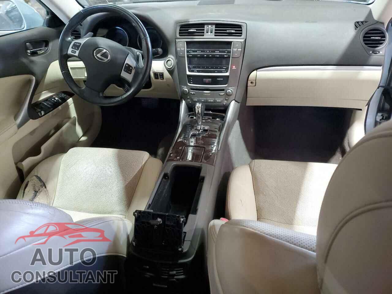 LEXUS IS 2011 - JTHCF5C25B5051200