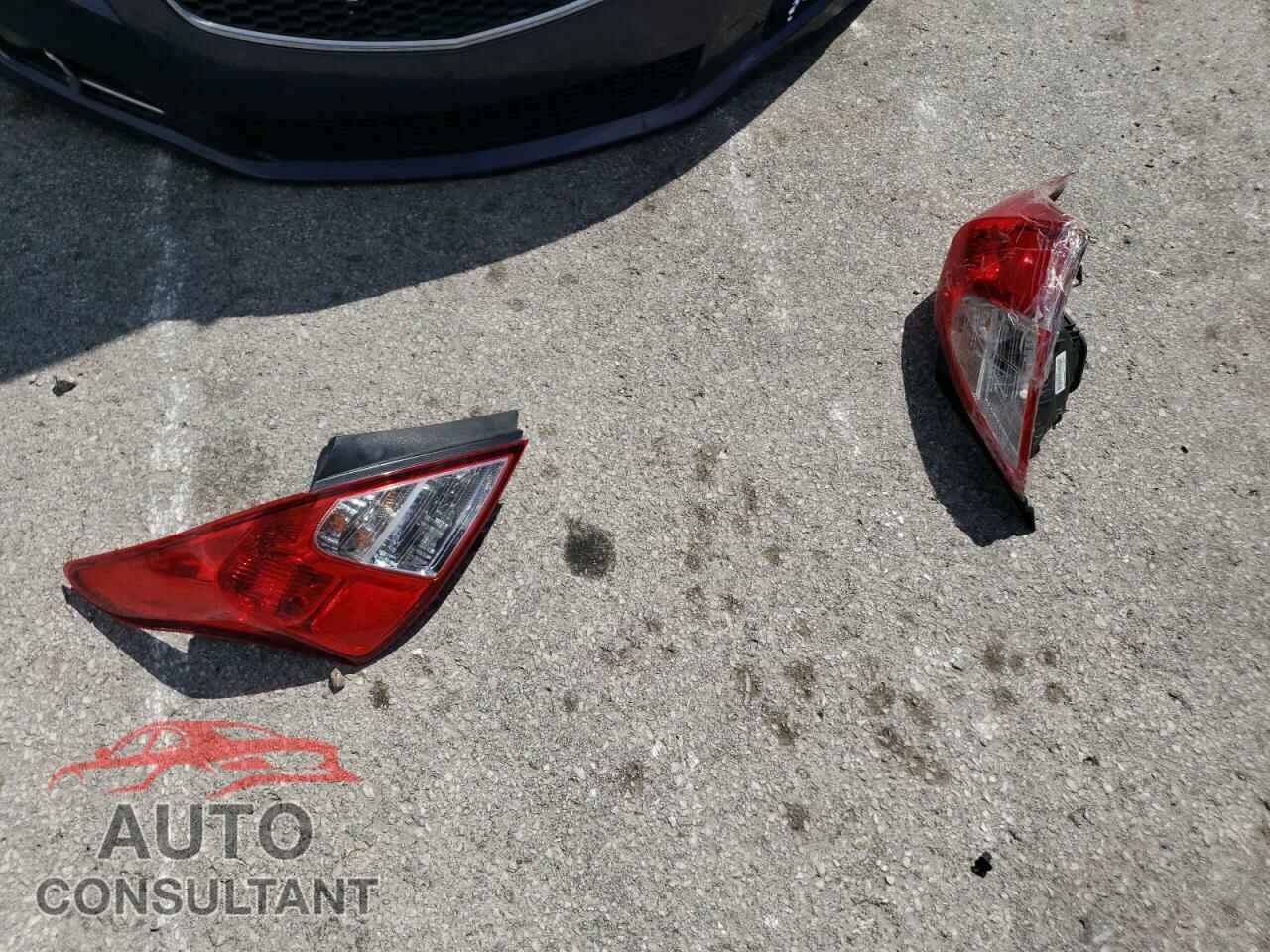 NISSAN VERSA 2019 - 3N1CN7AP3KL848949