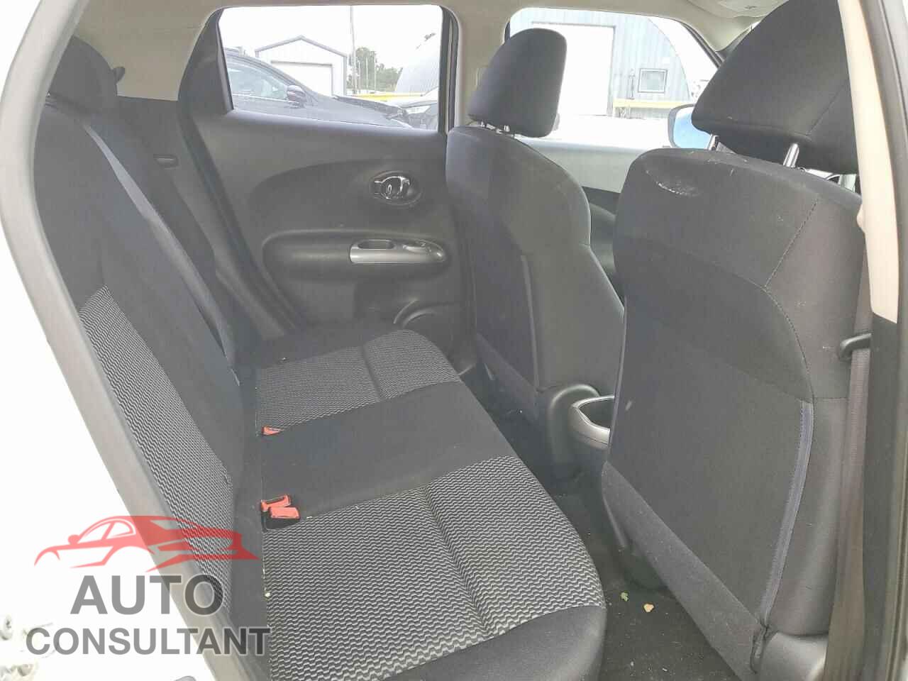 NISSAN JUKE 2015 - JN8AF5MR5FT512017
