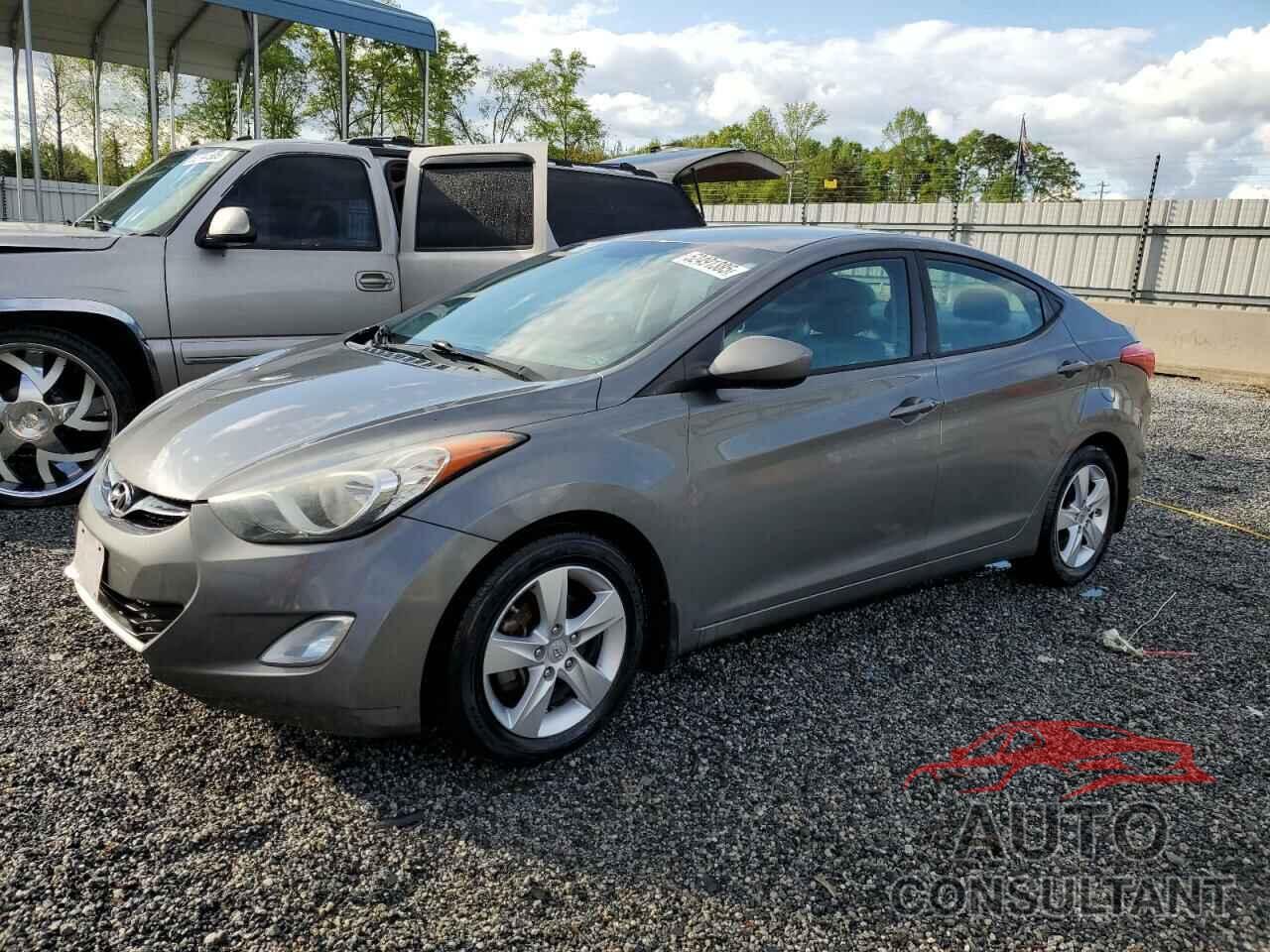HYUNDAI ELANTRA 2013 - 5NPDH4AE3DH185715