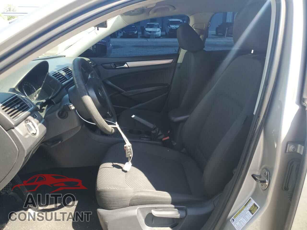 VOLKSWAGEN PASSAT 2014 - 1VWAP7A36EC004610