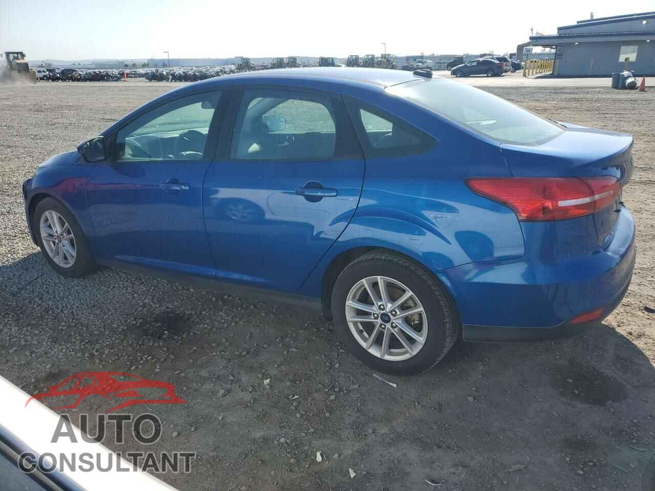 FORD FOCUS 2018 - 1FADP3FE4JL223973