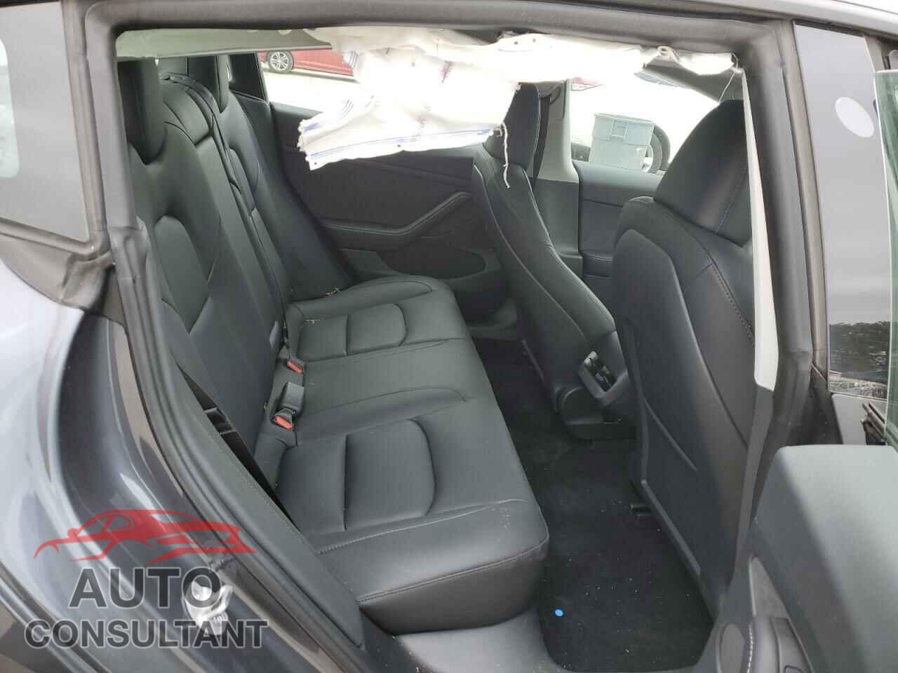TESLA MODEL 3 2023 - 5YJ3E1EA8PF676553