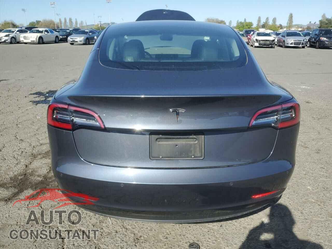 TESLA MODEL 3 2022 - 5YJ3E1EA0NF374560