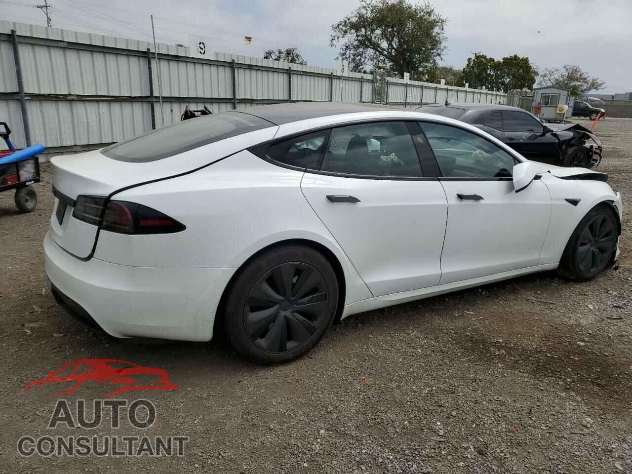 TESLA MODEL S 2023 - 5YJSA1E57PF528386