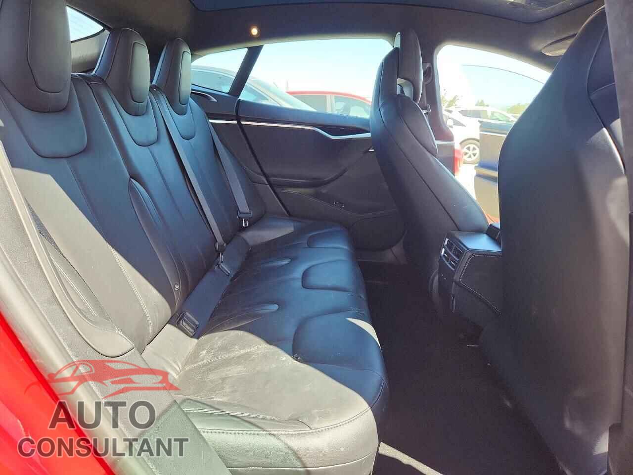 TESLA MODEL S 2017 - 5YJSA1E17HF191300