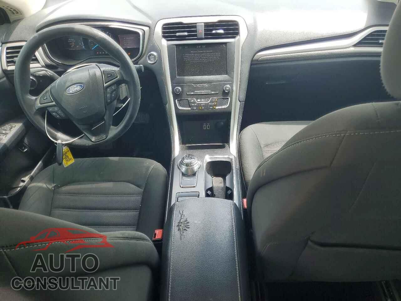 FORD FUSION 2019 - 3FA6P0LU7KR109259