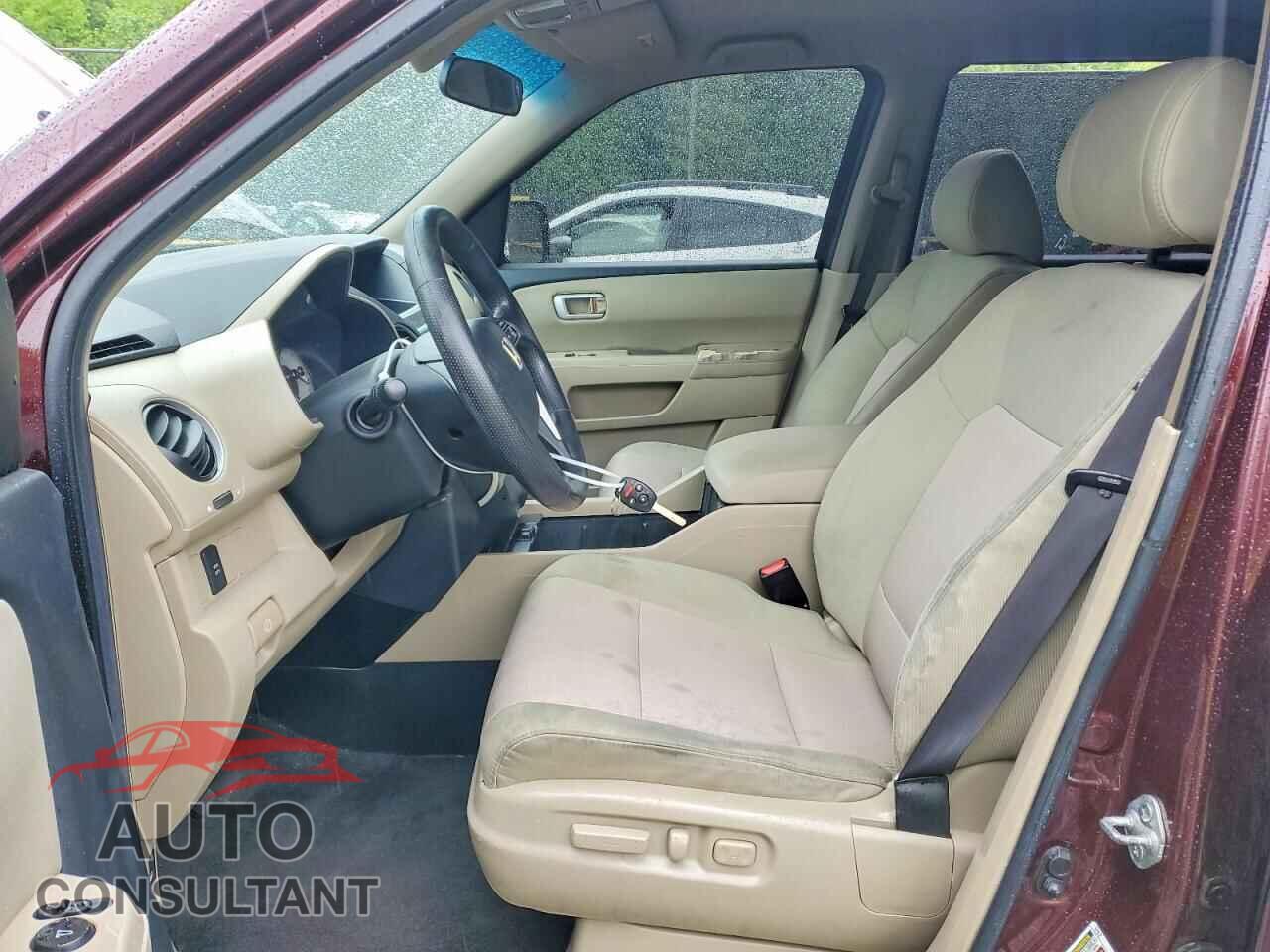HONDA PILOT 2011 - 5FNYF4H44BB094548