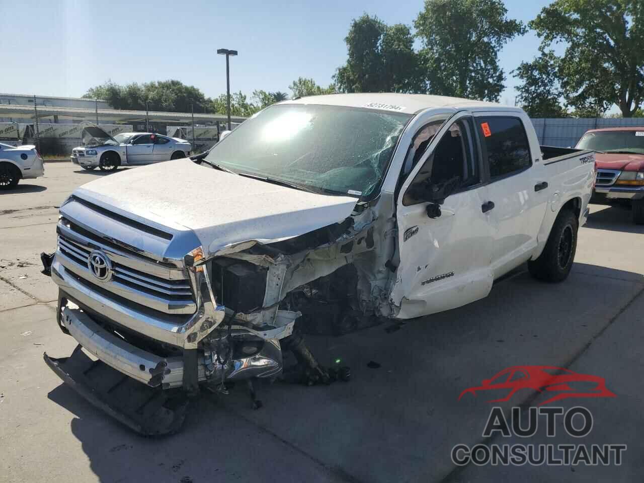 TOYOTA TUNDRA 2017 - 5TFDY5F18HX659521