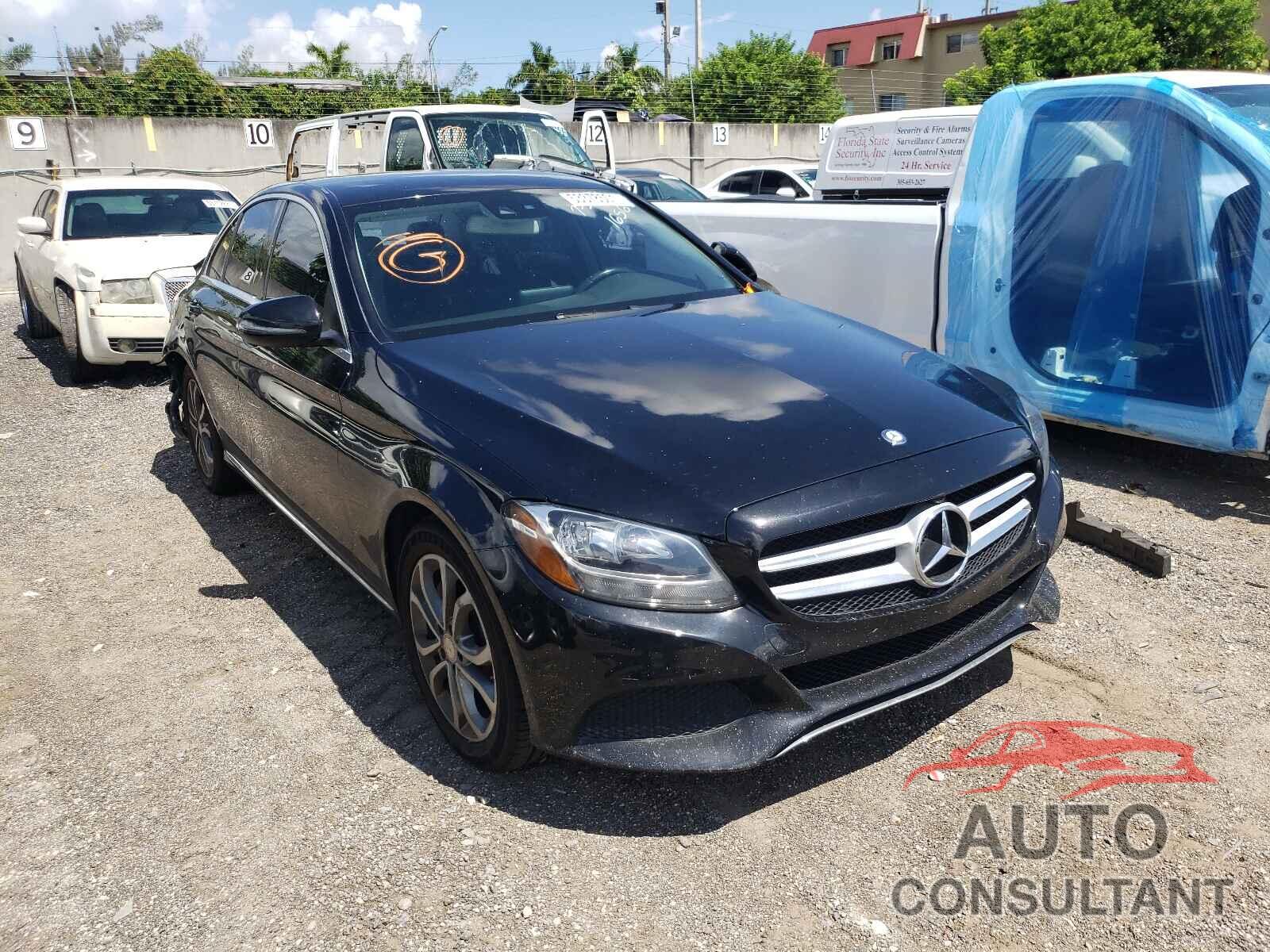 MERCEDES-BENZ C-CLASS 2016 - 55SWF4JBXGU131656