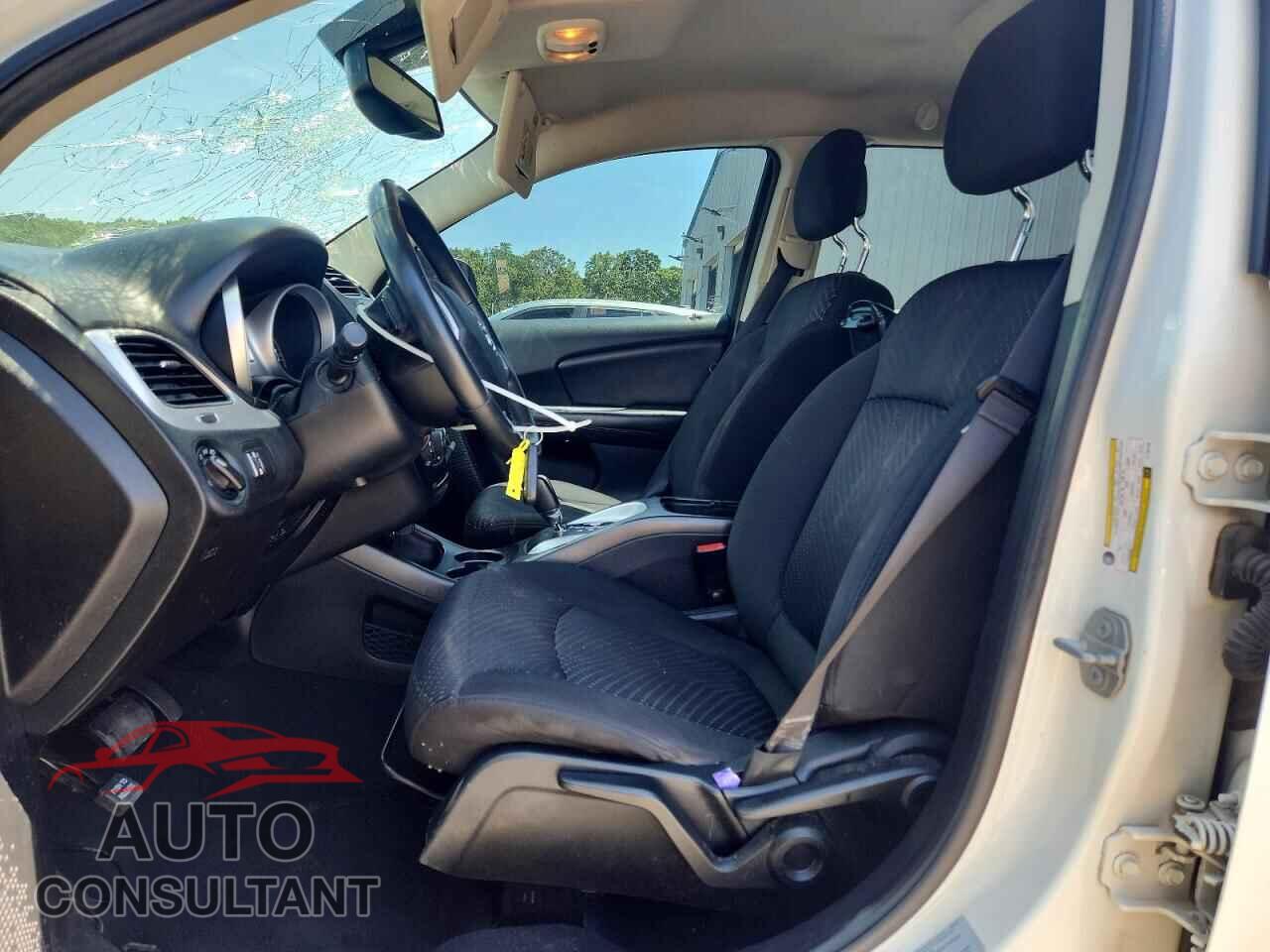 DODGE JOURNEY 2015 - 3C4PDCAB2FT753108