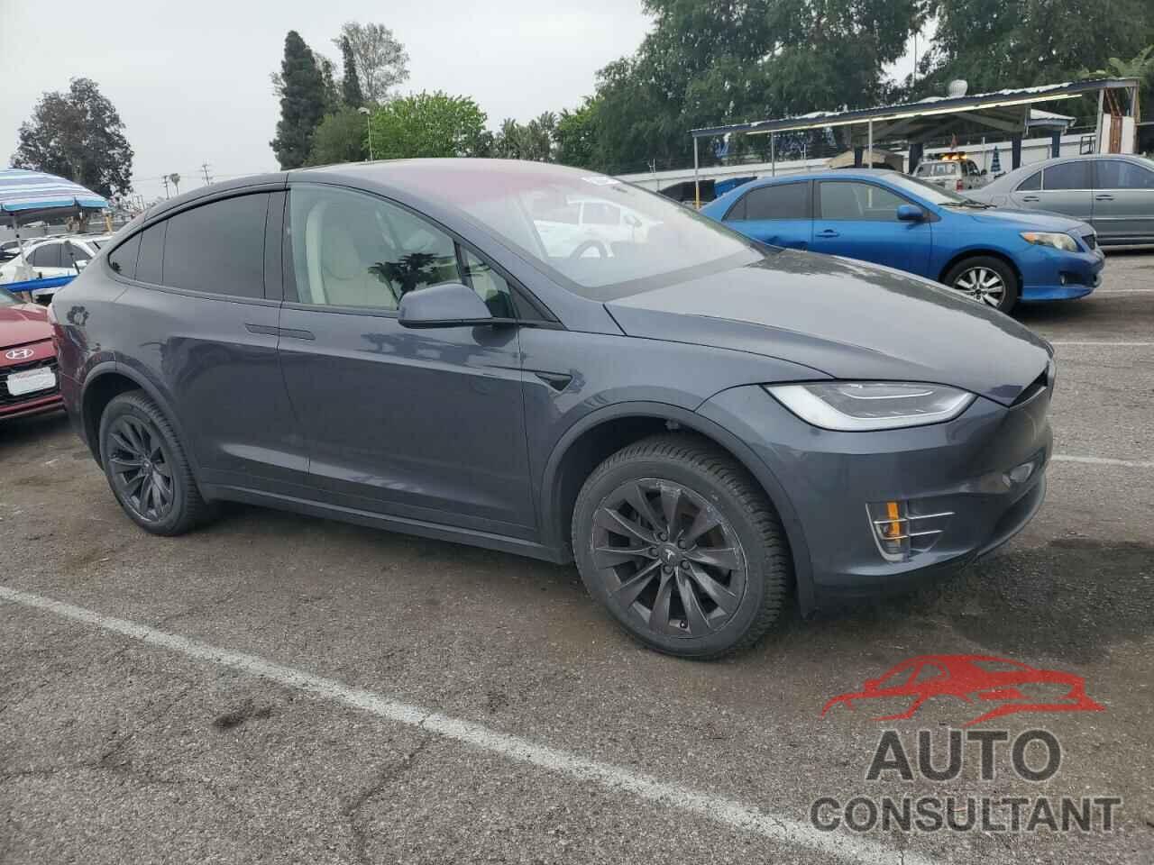 TESLA MODEL X 2018 - 5YJXCDE2XJF135657