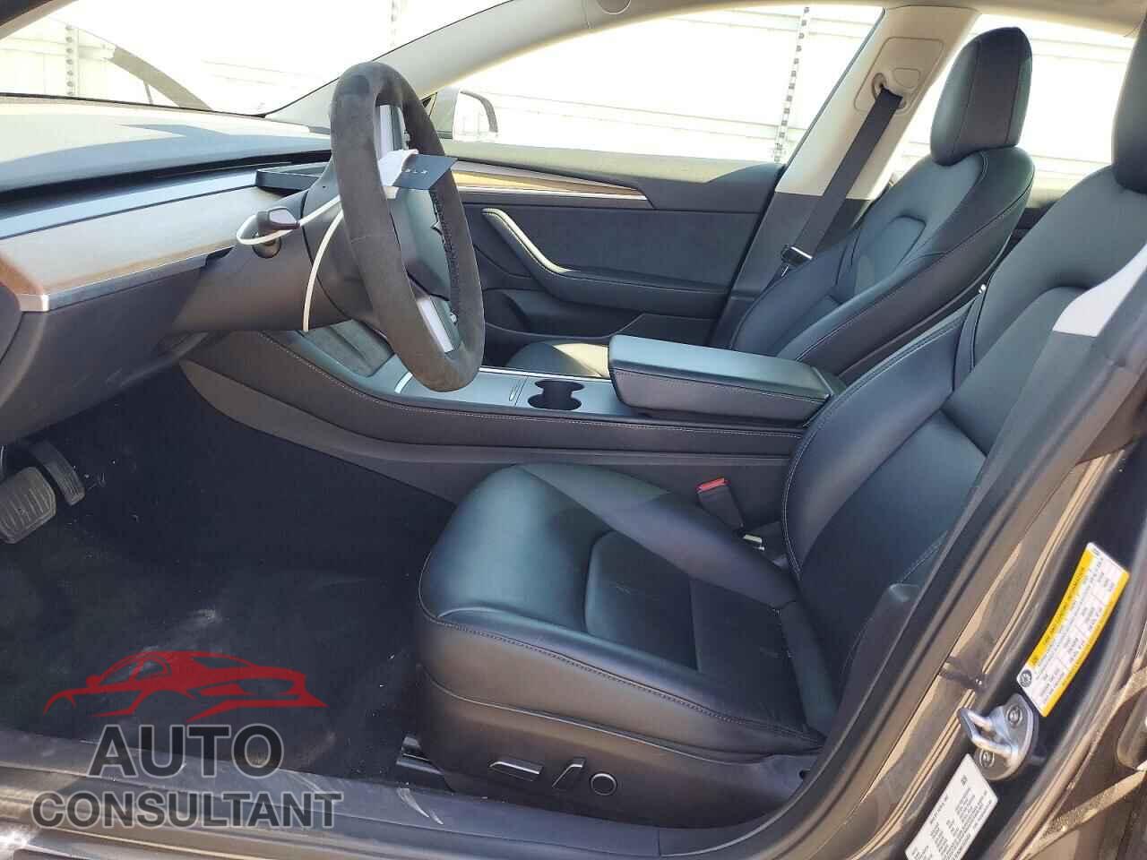 TESLA MODEL 3 2022 - 5YJ3E1EA5NF325564