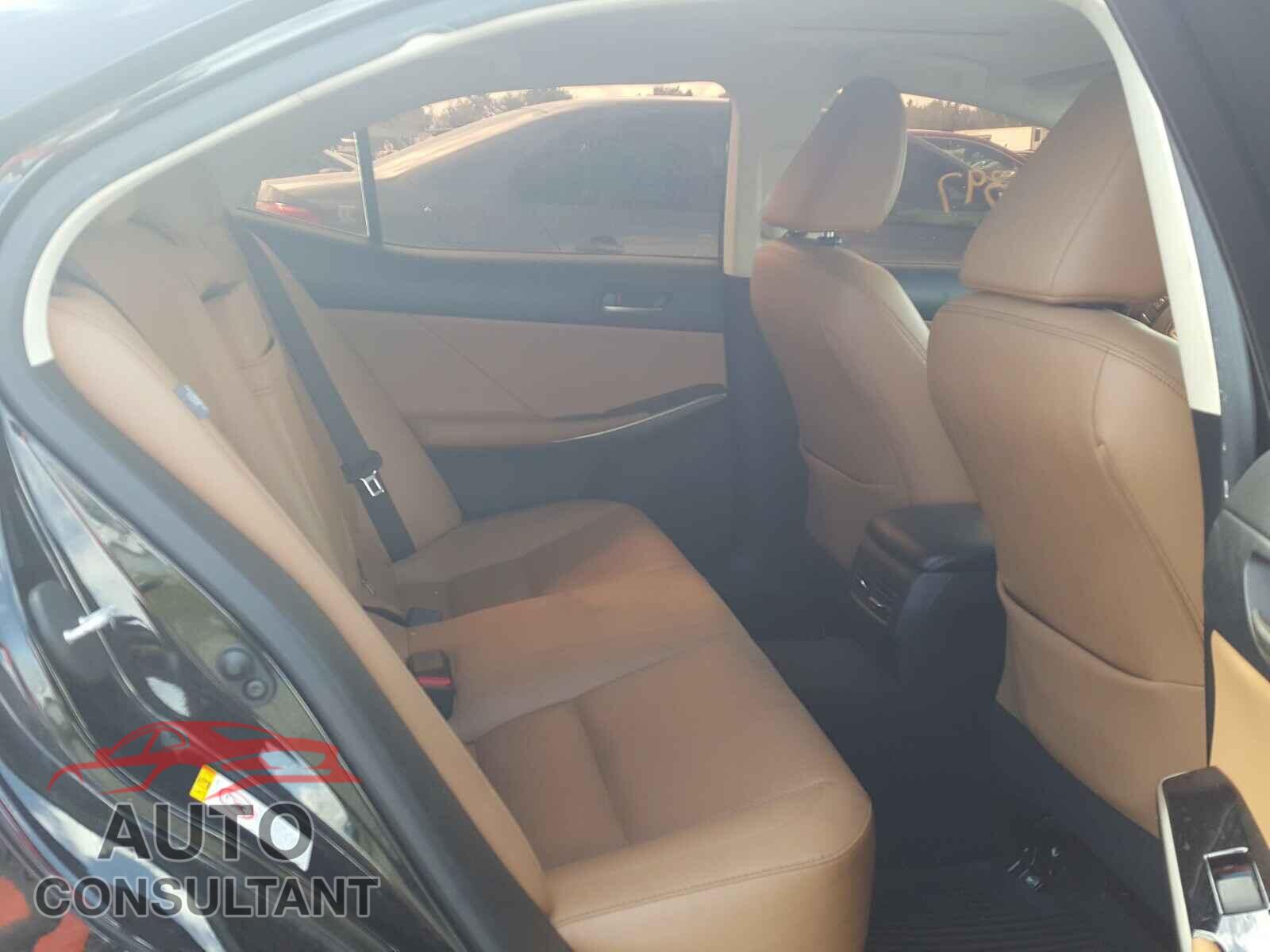LEXUS IS 2017 - JTHBA1D22H5060186