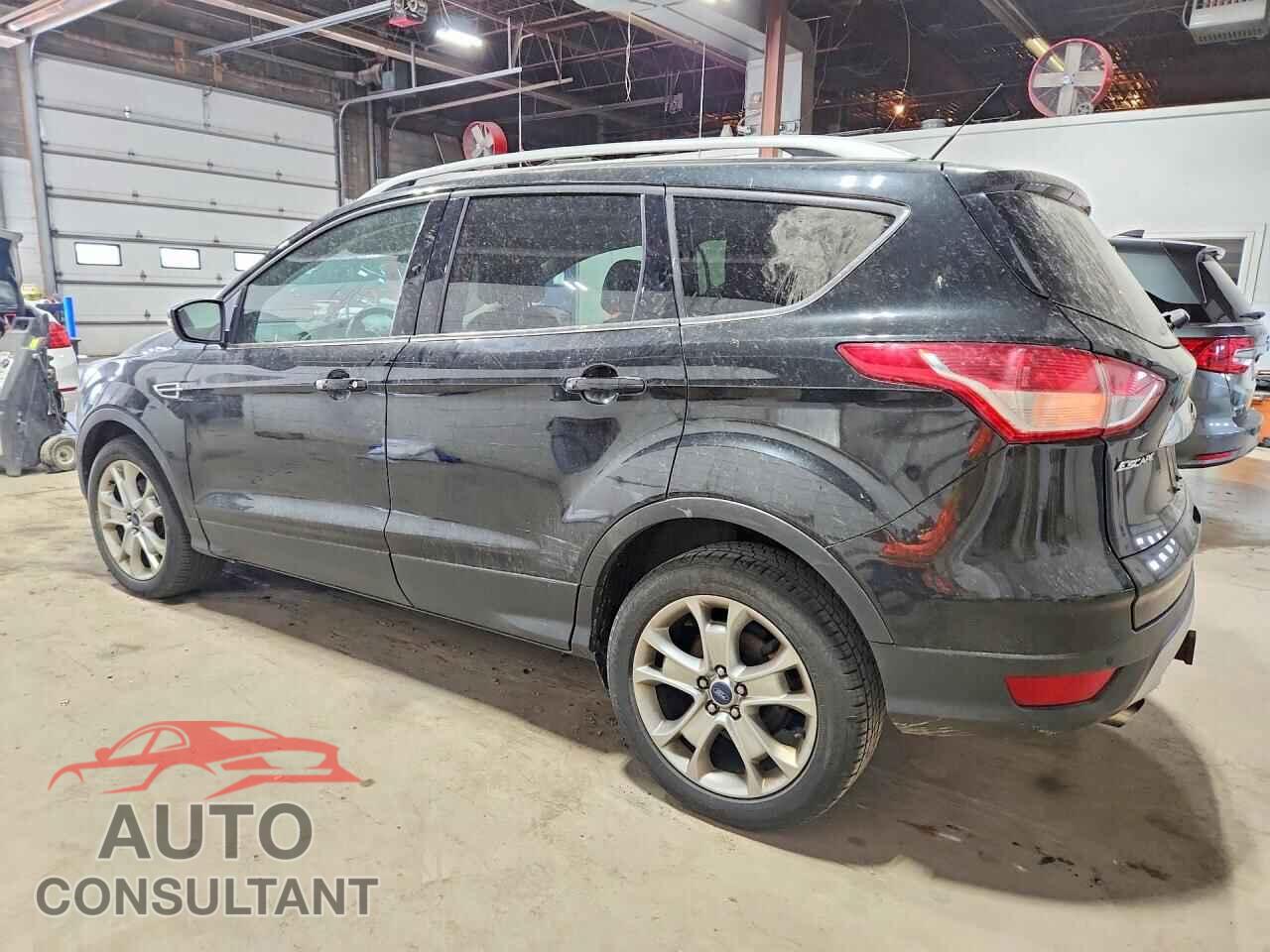 FORD ESCAPE 2015 - 1FMCU9J92FUB06708