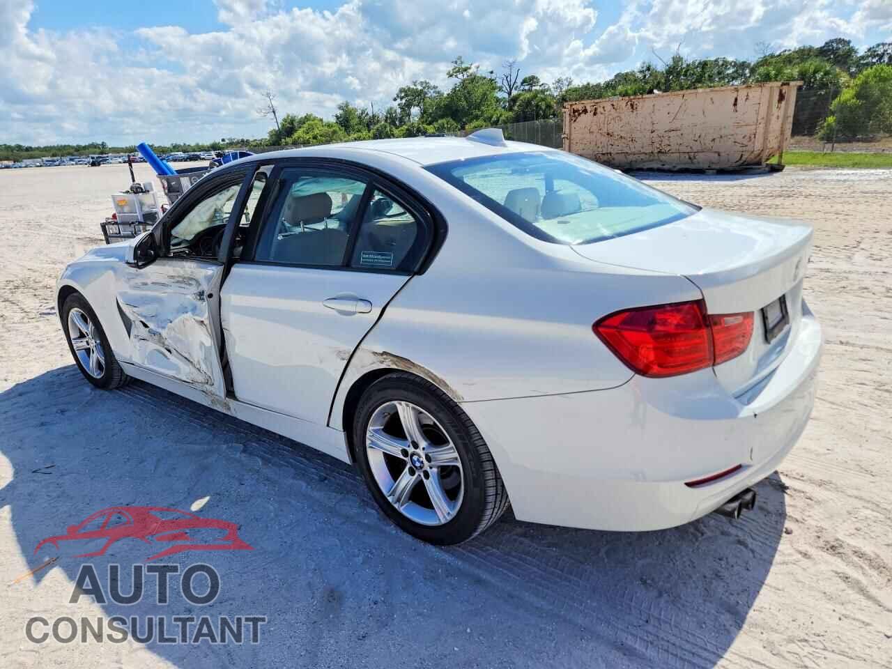 BMW 3 SERIES 2014 - WBA3A5C5XEP602169