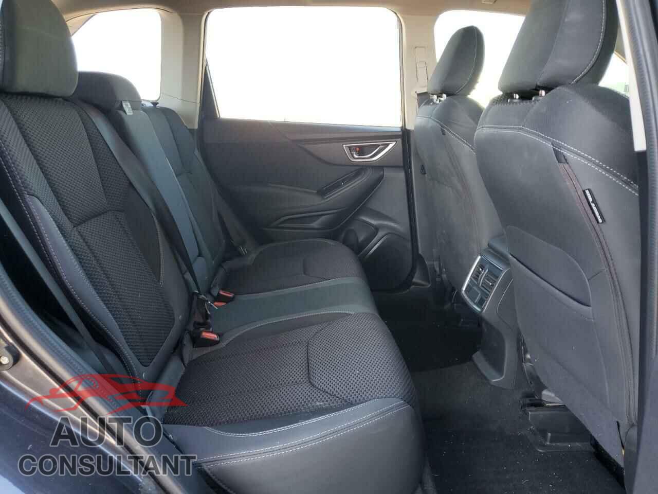 SUBARU FORESTER 2019 - JF2SKAEC1KH412042