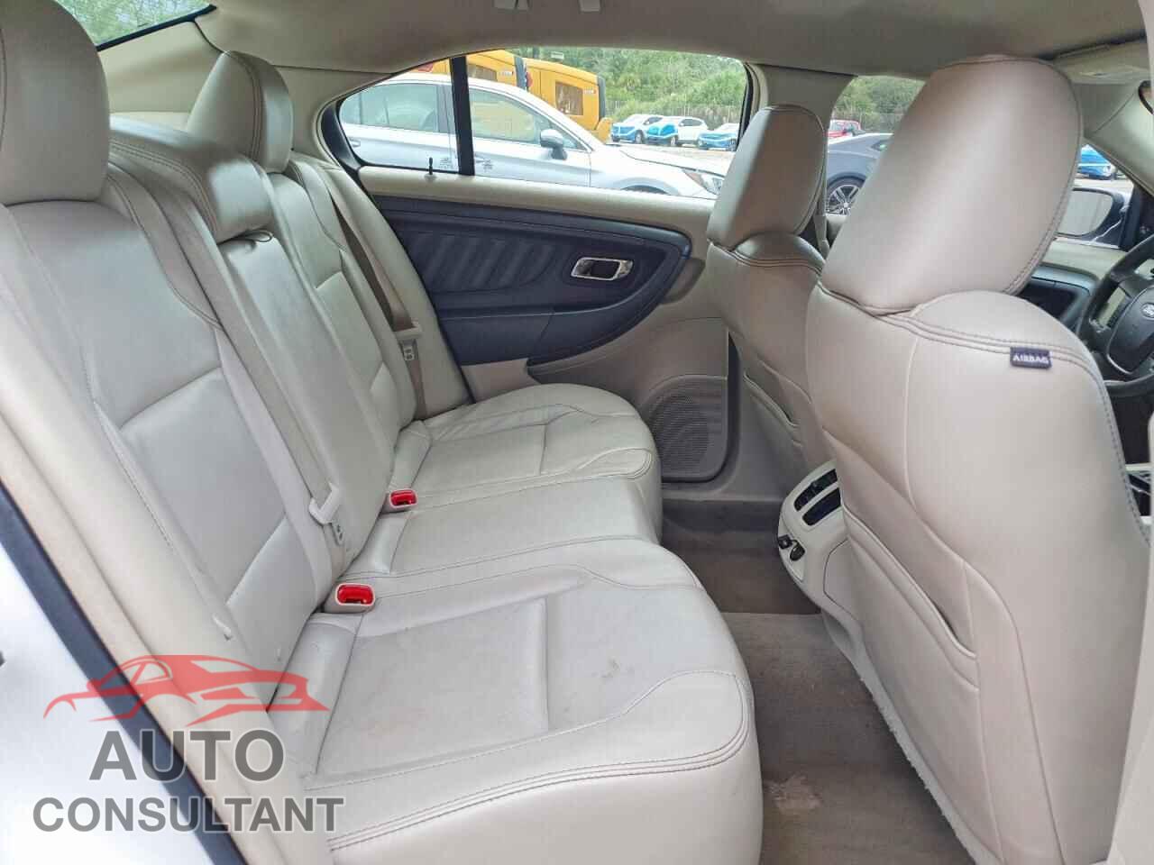 FORD TAURUS 2011 - 1FAHP2EW9BG101139