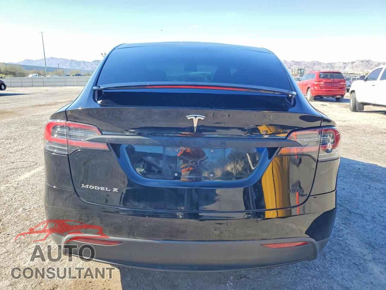 TESLA MODEL X 2017 - 5YJXCDE27HF070180