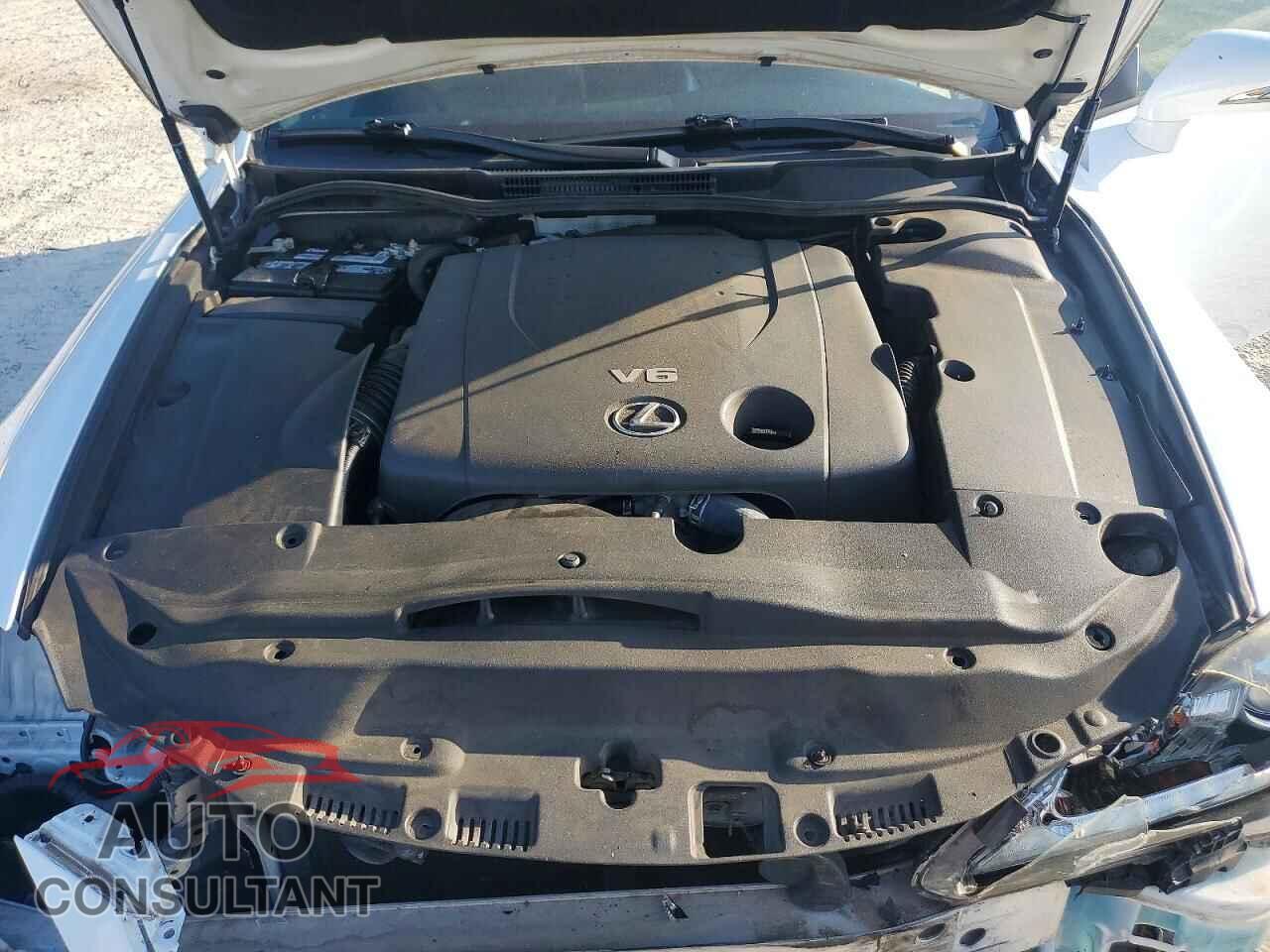 LEXUS IS 2013 - JTHFF2C28D2527648