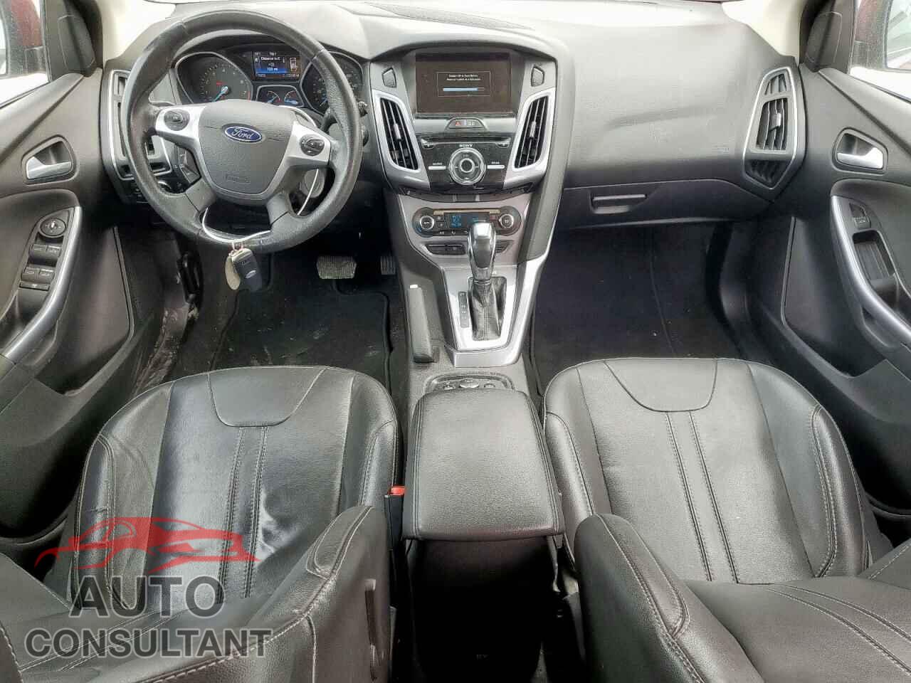 FORD FOCUS 2014 - 1FADP3N27EL228212