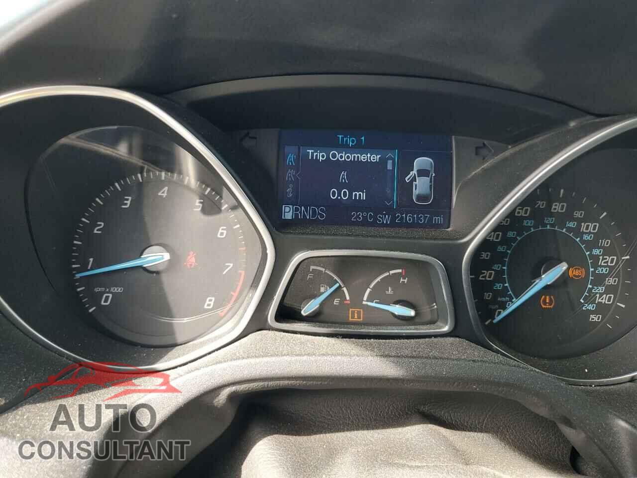 FORD FOCUS 2012 - 1FAHP3M2XCL205958