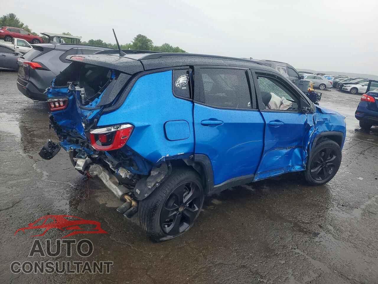 JEEP COMPASS 2018 - 3C4NJDBB4JT316062