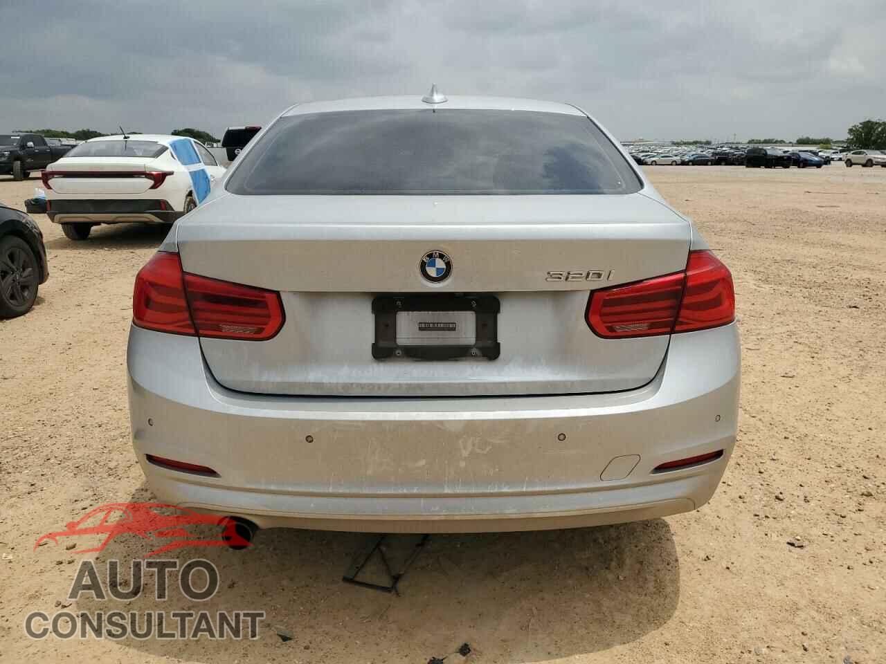 BMW 3 SERIES 2016 - WBA8E1G5XGNU10312