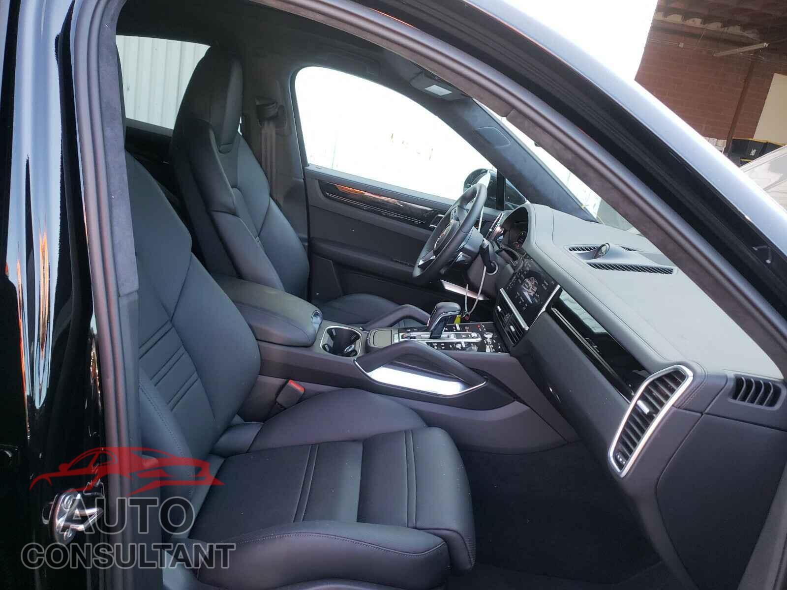 PORSCHE CAYENNE 2020 - WP1BF2AY4LDA65078