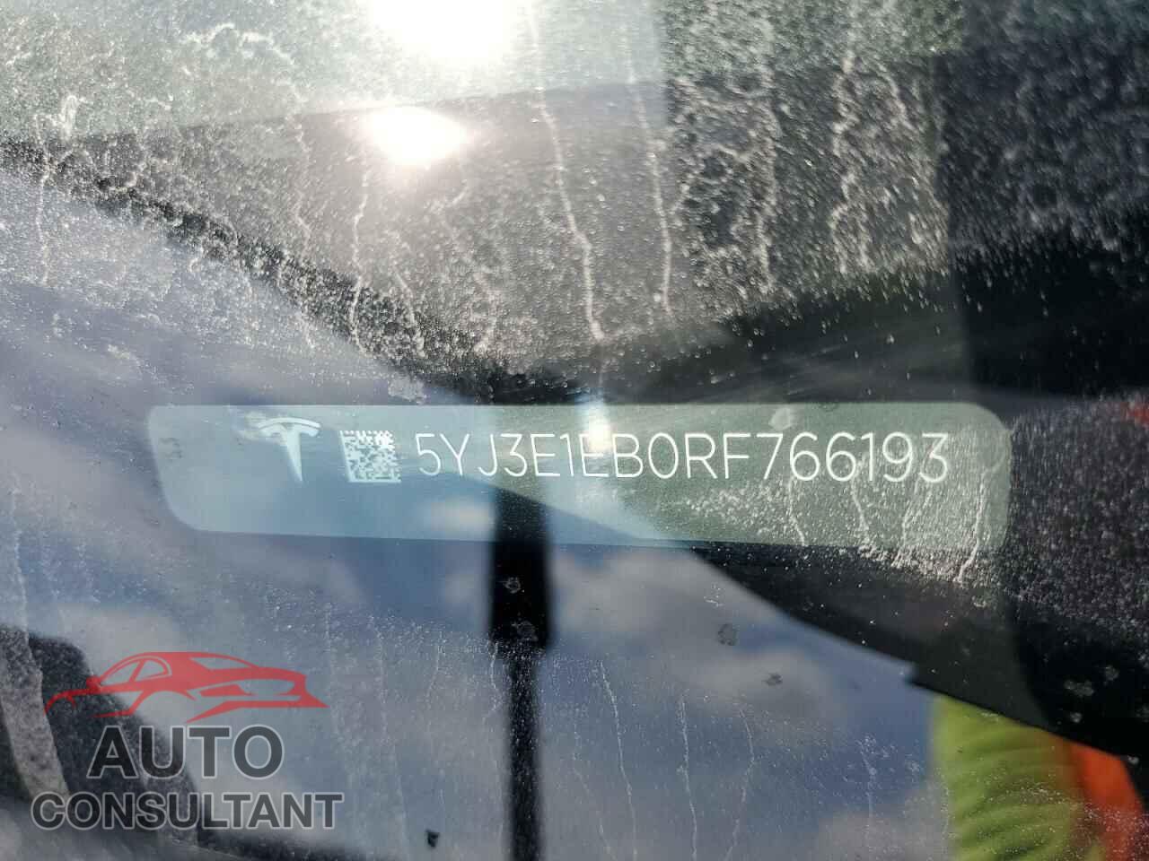 TESLA MODEL 3 2024 - 5YJ3E1EB0RF766193