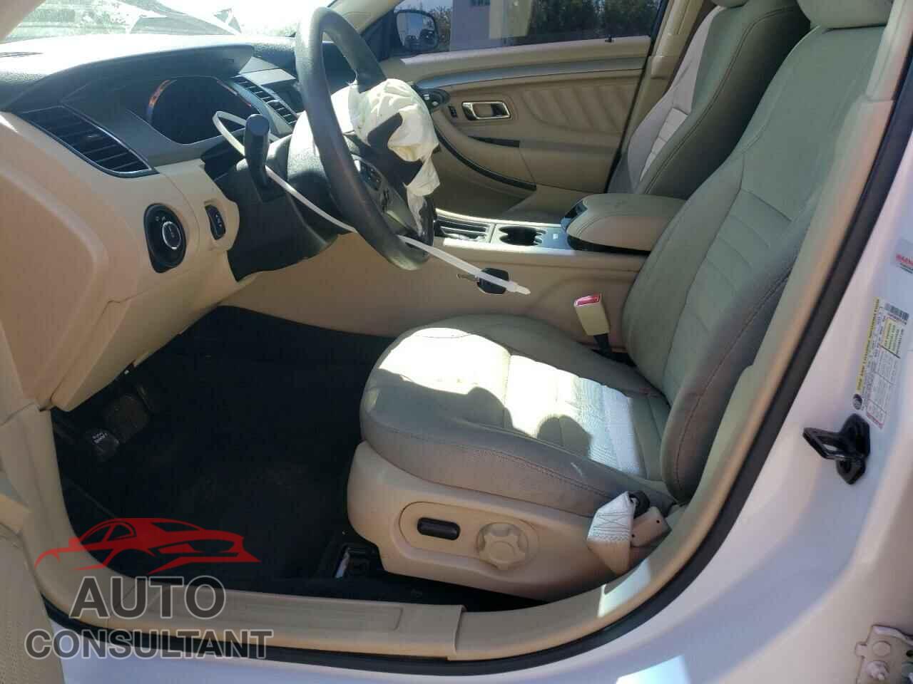 FORD TAURUS 2017 - 1FAHP2D82HG114746