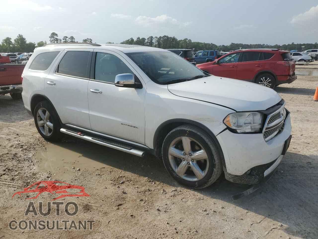DODGE DURANGO 2013 - 1C4SDJET7DC563038