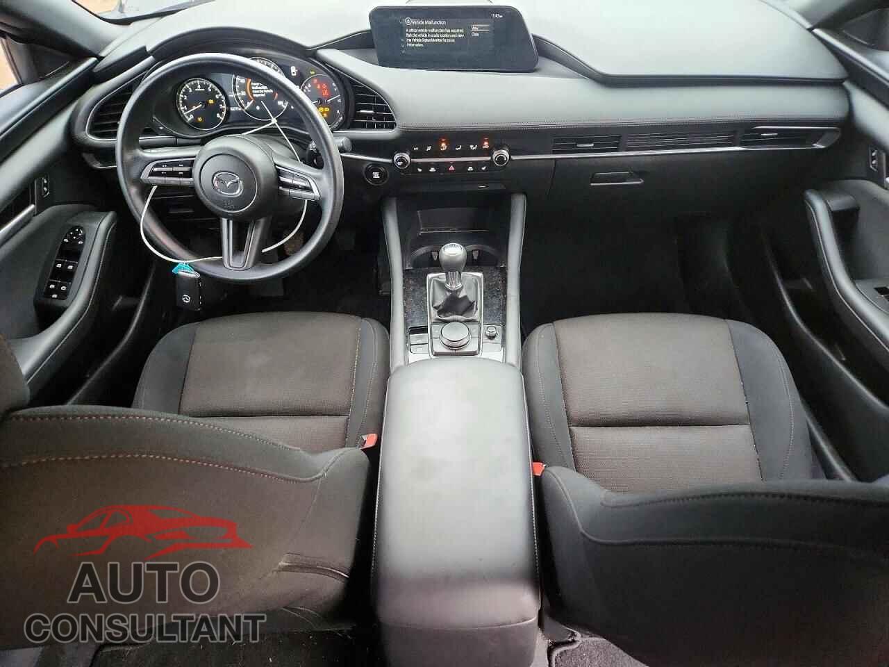 MAZDA 3 2020 - JM1BPAK76L1155087