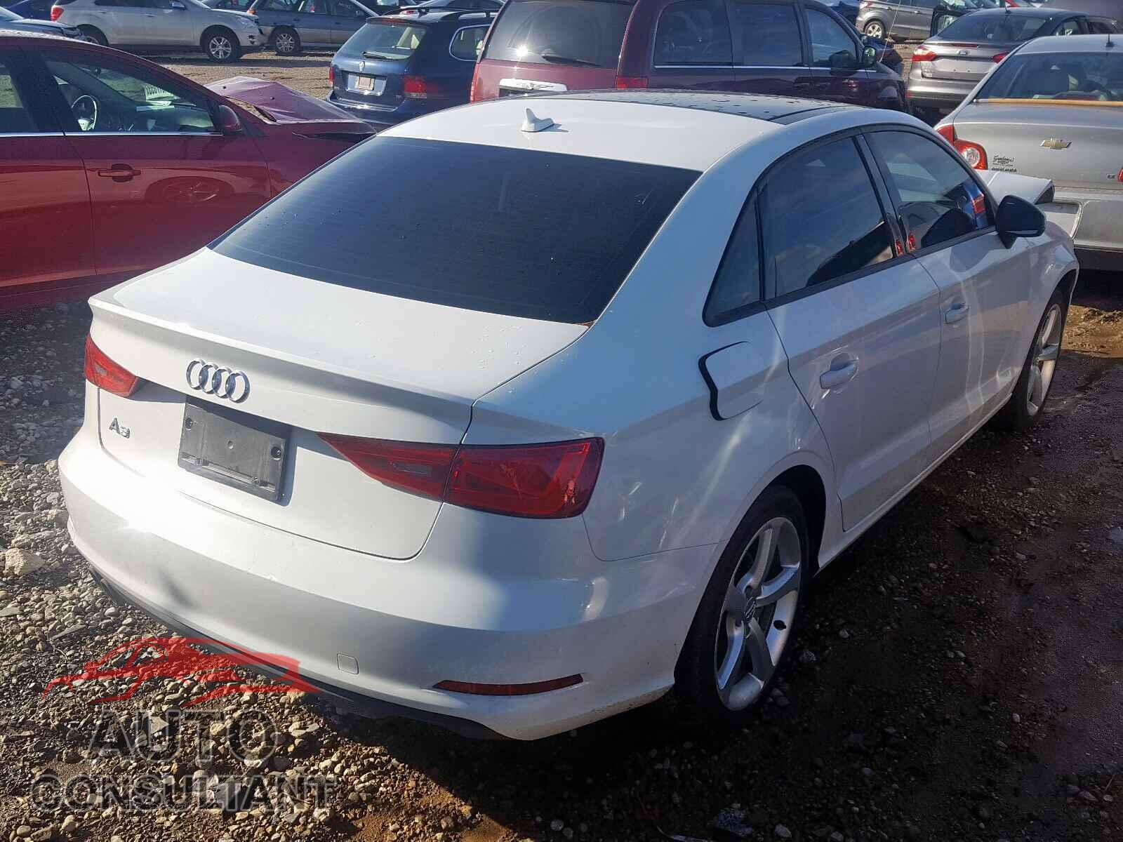 AUDI A3 2015 - WAUACGFF5F1134812