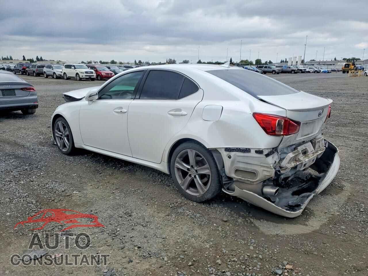 LEXUS IS 2012 - JTHBF5C27C2102369