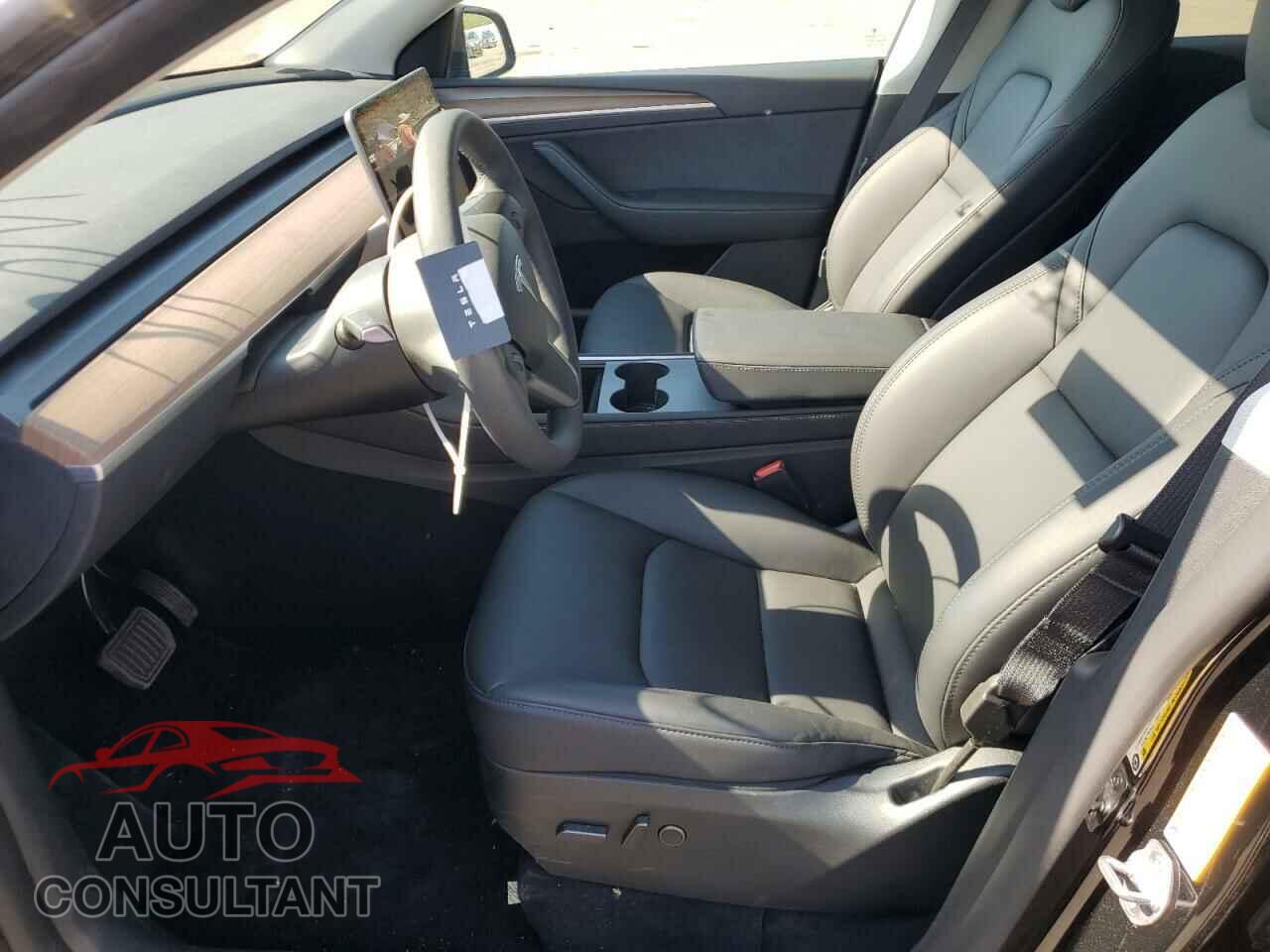 TESLA MODEL Y 2023 - 7SAYGAEE2PF921546