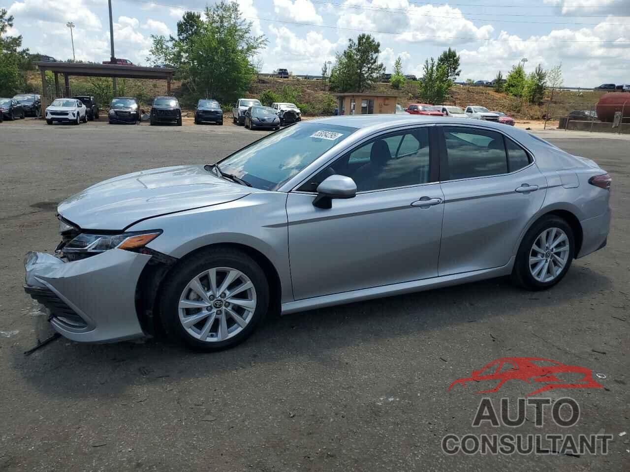 TOYOTA CAMRY 2022 - 4T1C11AK3NU696493
