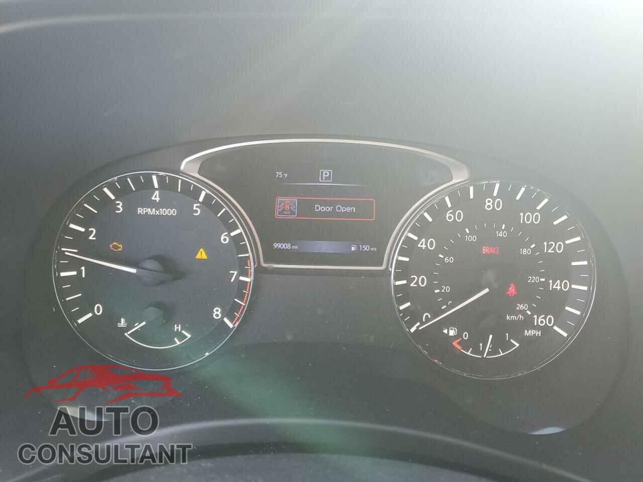 NISSAN PATHFINDER 2017 - 5N1DR2MN2HC688422