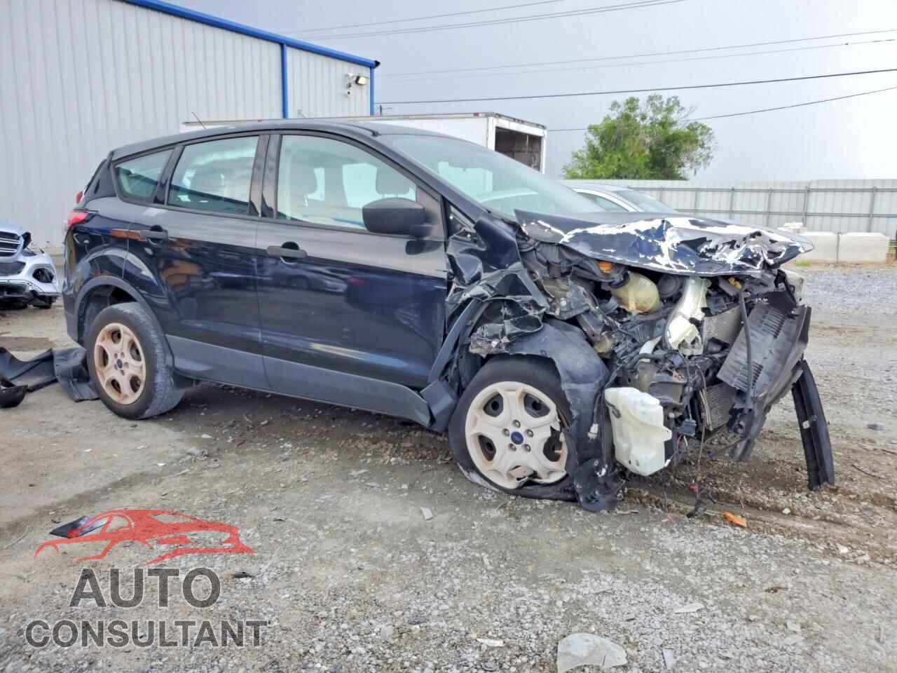 FORD ESCAPE 2017 - 1FMCU0F78HUD64236