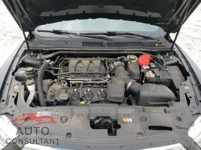 FORD TAURUS 2017 - 1FAHP2E81HG112131