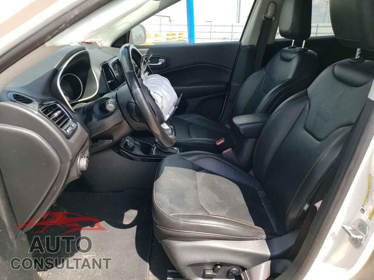 JEEP COMPASS 2021 - 3C4NJDCB9MT572801