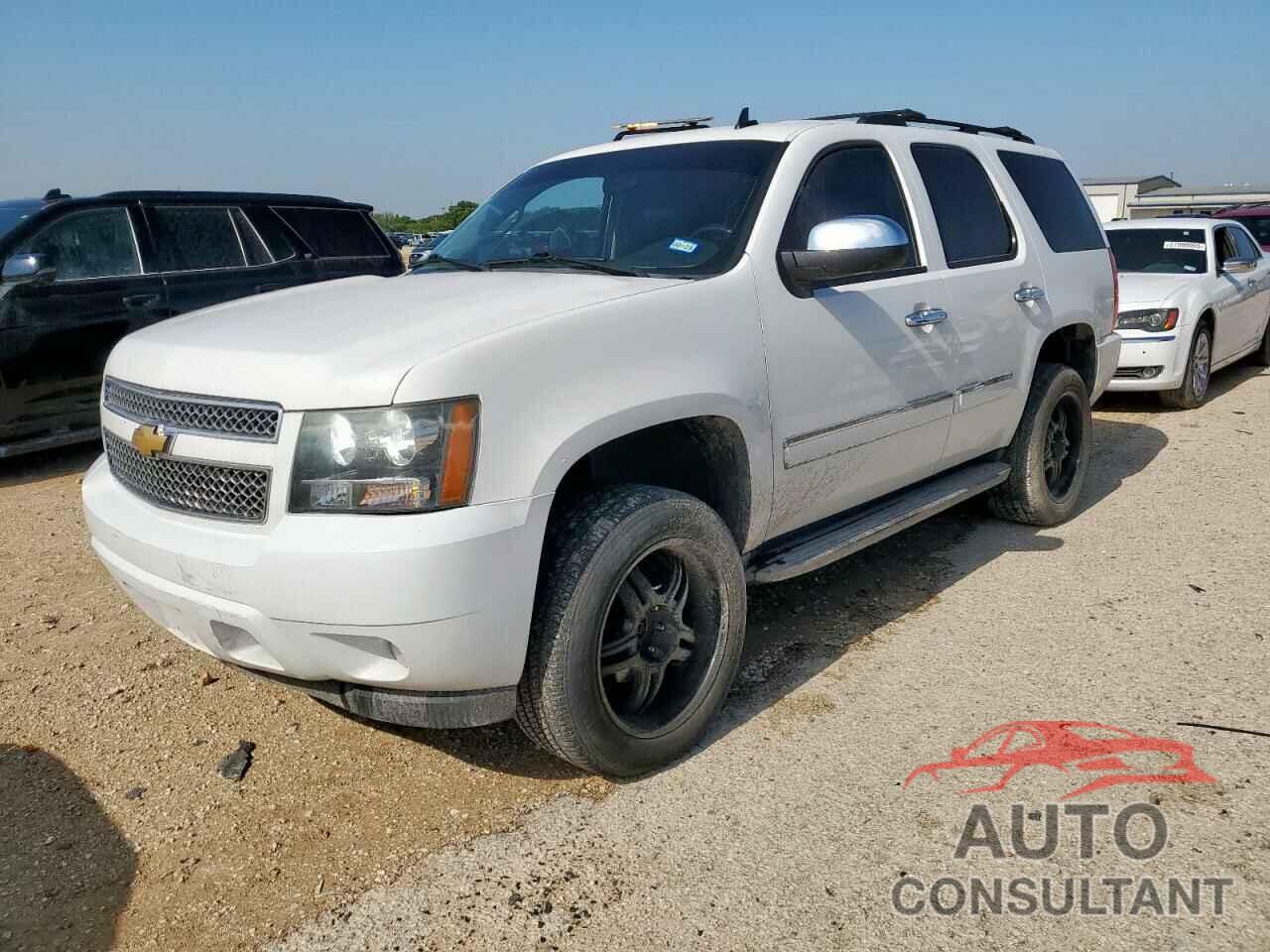 CHEVROLET TAHOE 2013 - 1GNSKCE03DR285637