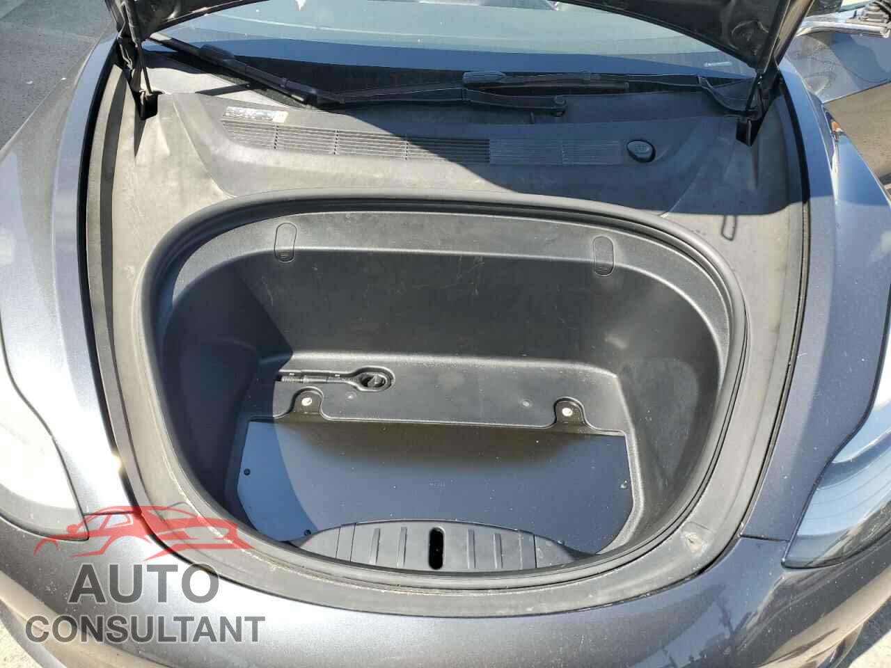 TESLA MODEL 3 2018 - 5YJ3E1EB2JF054885