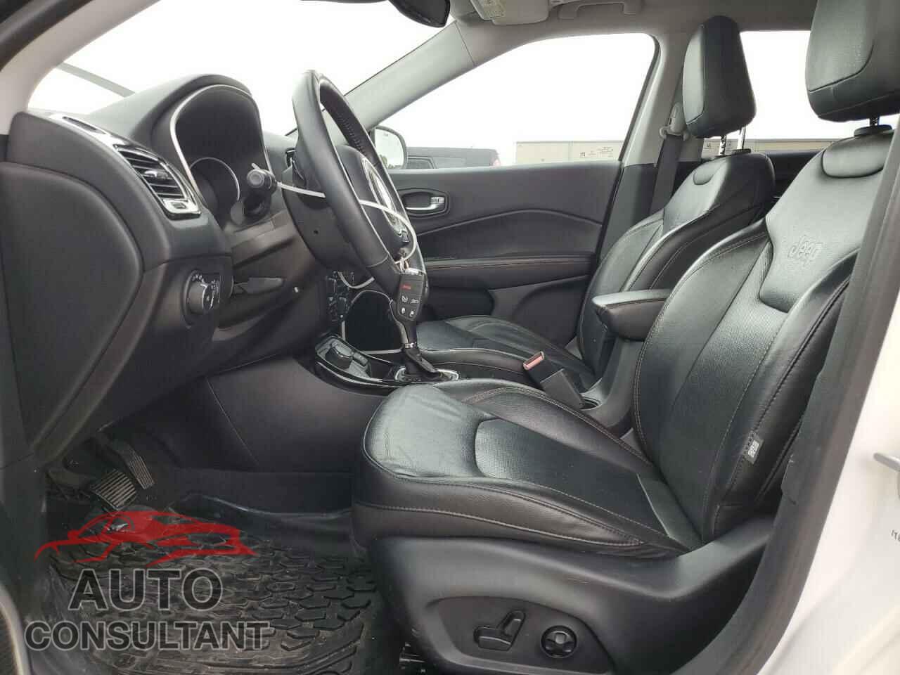 JEEP COMPASS 2018 - 3C4NJDCB4JT264012