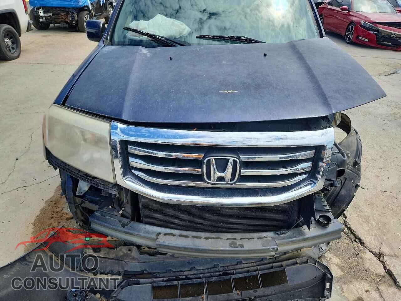 HONDA PILOT 2013 - 5FNYF3H45DB018589
