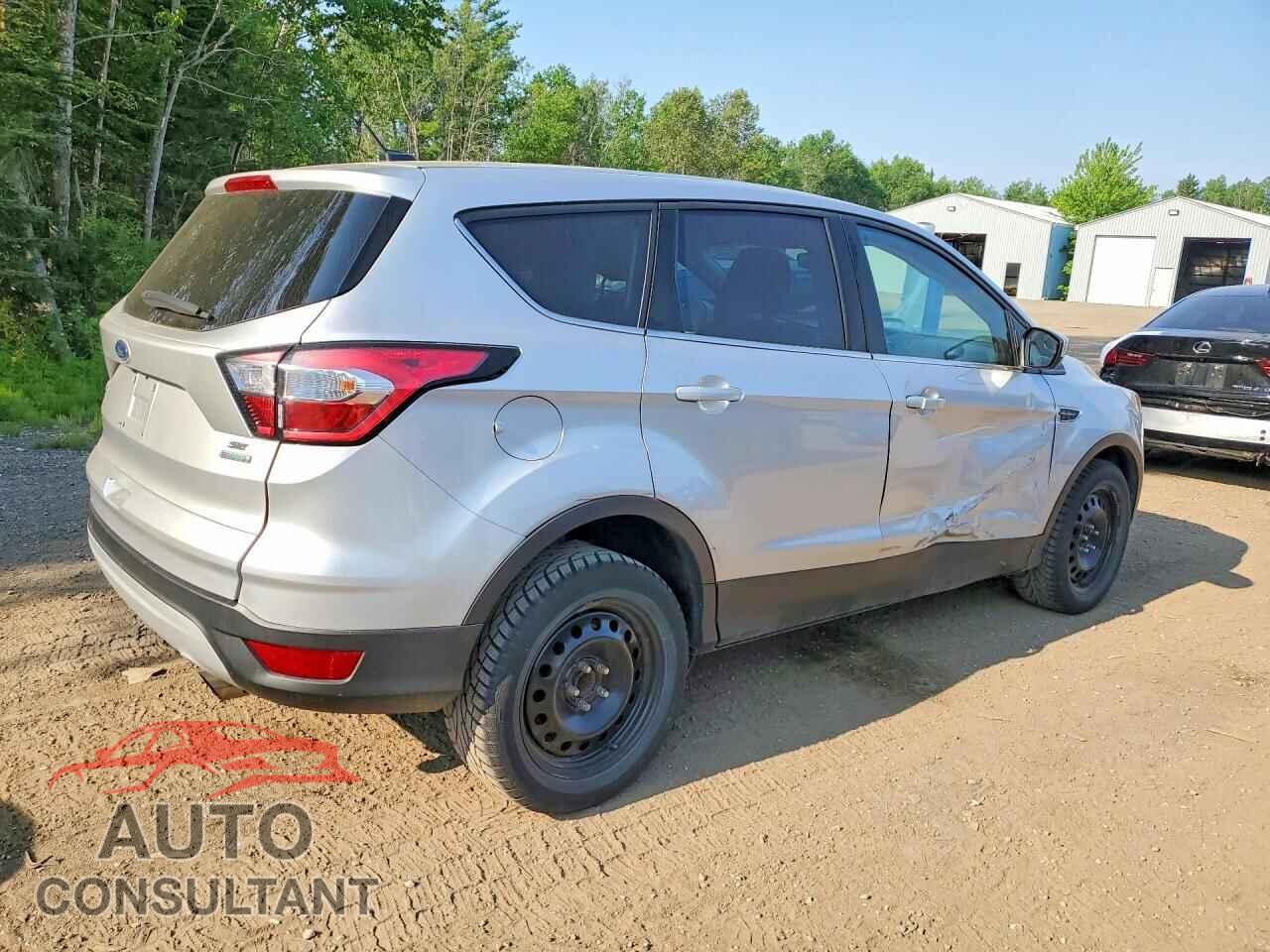 FORD ESCAPE 2017 - 1FMCU0GD3HUE77600