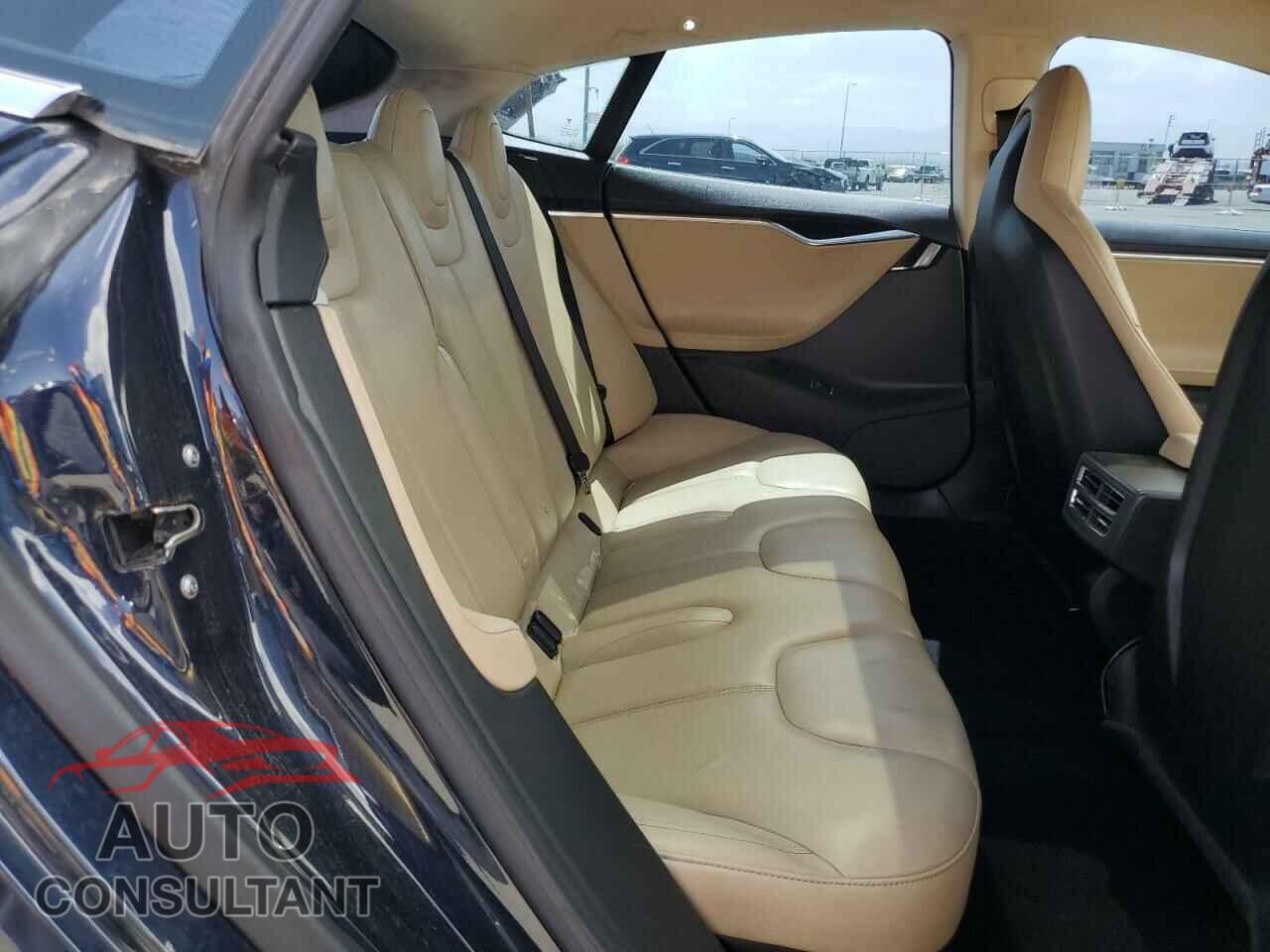 TESLA MODEL S 2013 - 5YJSA1CGXDFP08283
