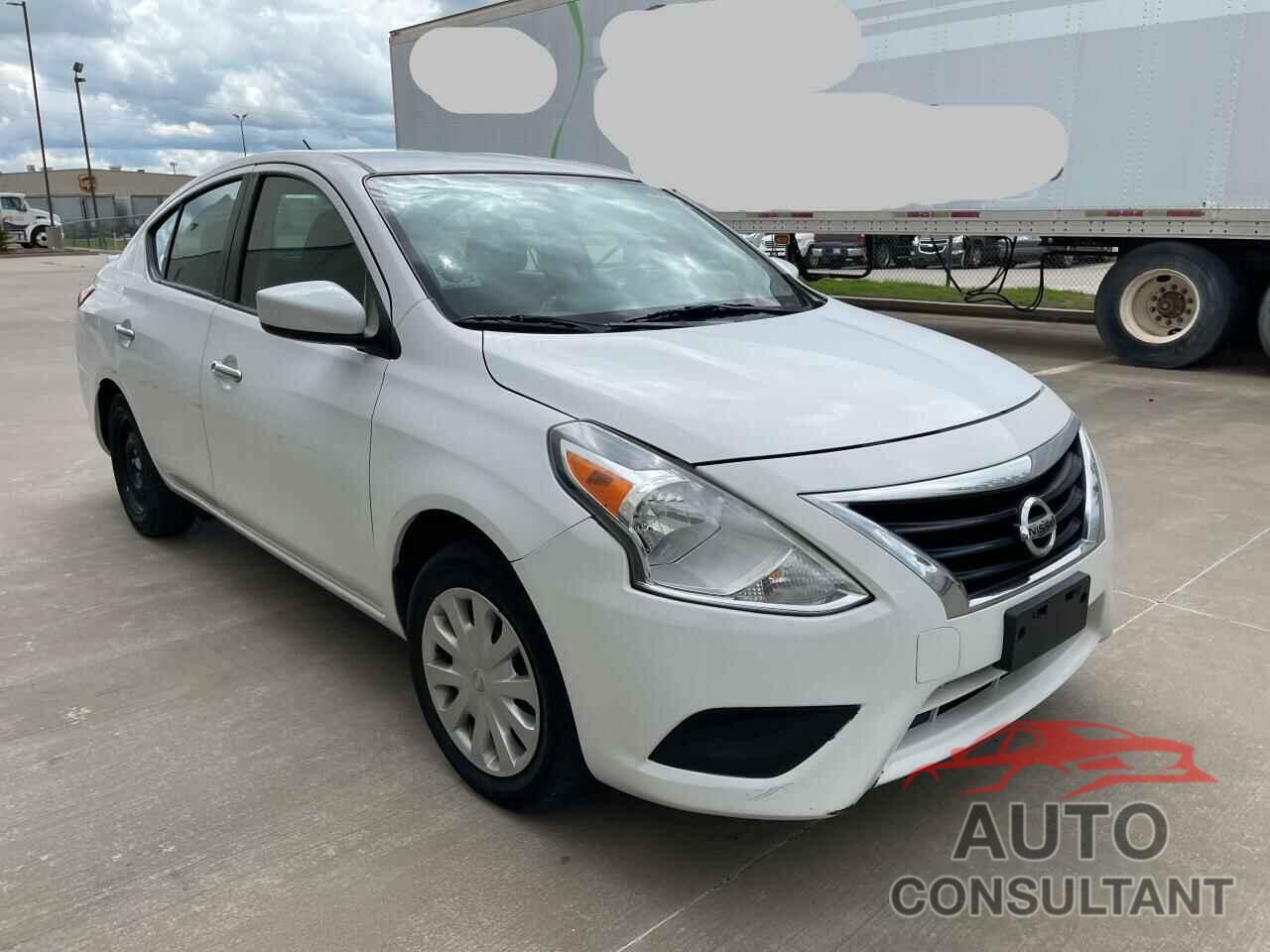 NISSAN VERSA 2019 - 3N1CN7AP4KL853965