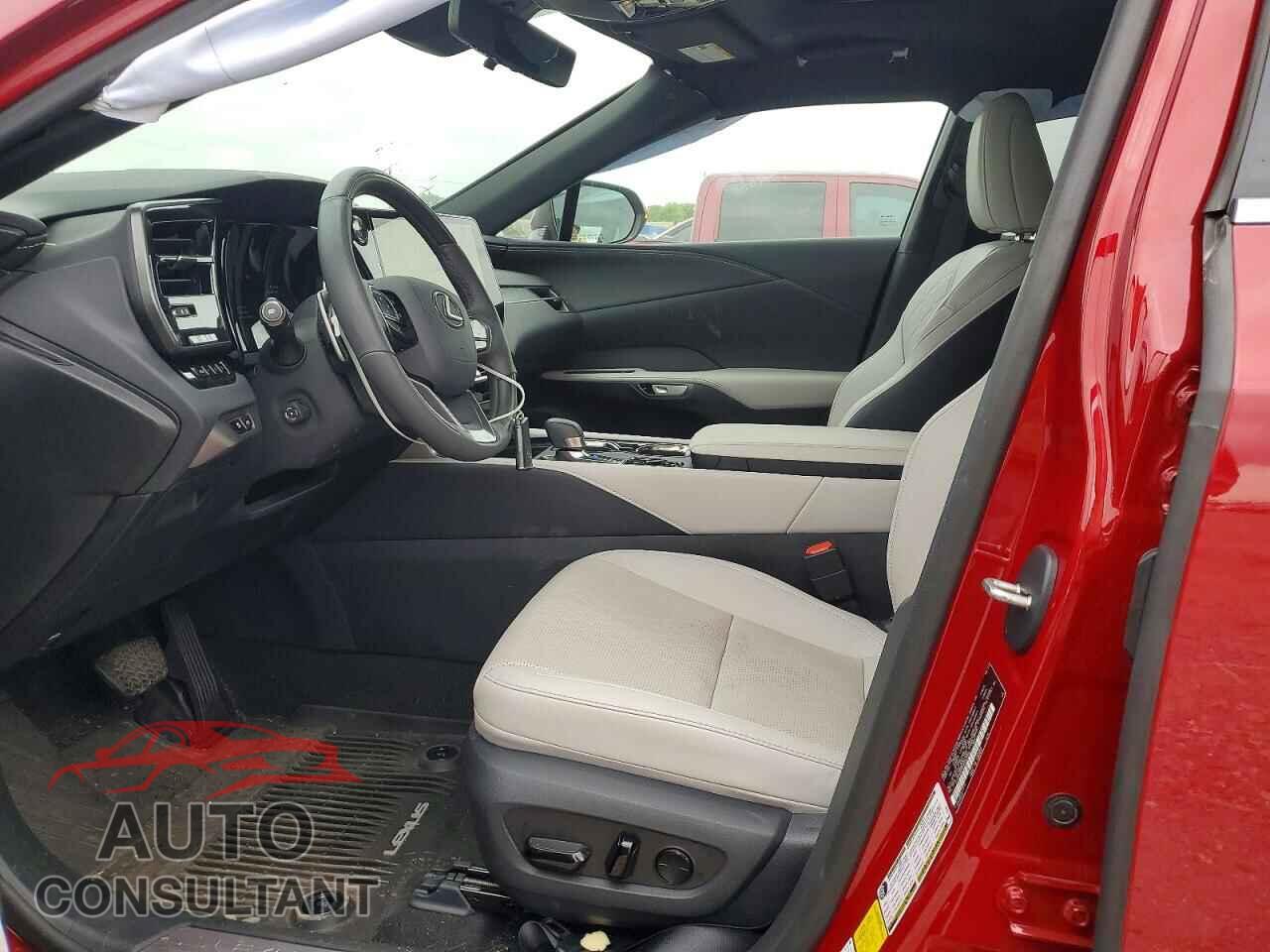 LEXUS UNKNOWN 2025 - 2T2BBMCA6SC083002