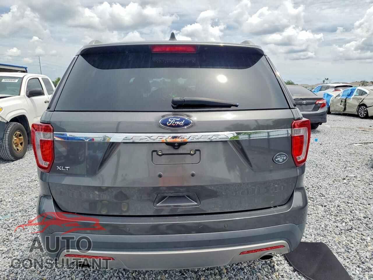 FORD EXPLORER 2017 - 1FM5K7D83HGD79518